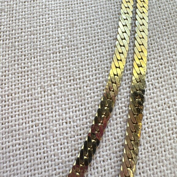 VTG Gold Tone Curb Link Chain Necklace Spring Ring Clasp Size 30" Length - Picture 4 of 15